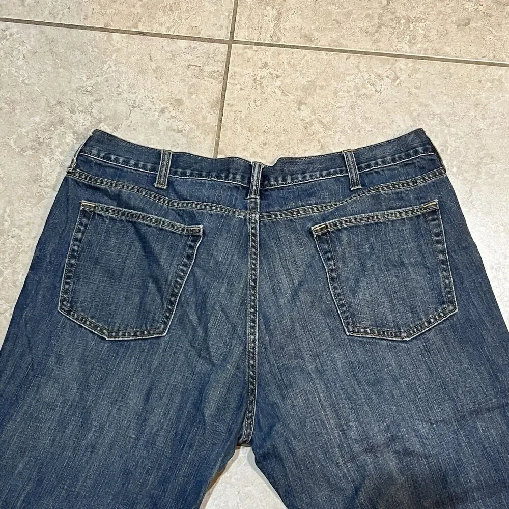 Old Navy Straight Loose Fit Blue Jeans Men's Tag Size‎ 40x32 (Actual 40x31)